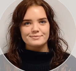 Anna Anna Smith- Staff Headshot